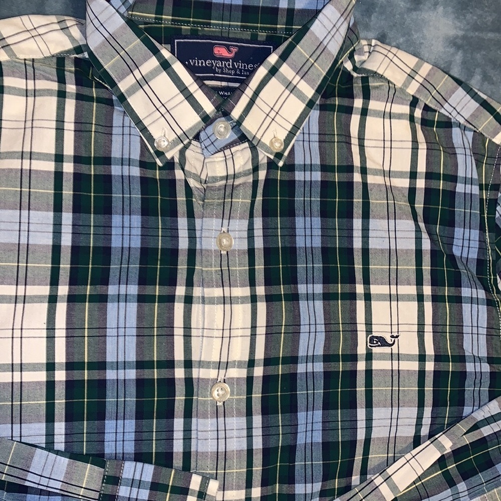 Vineyard Vines - Picture 2 of 6
